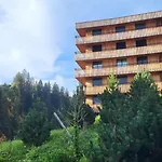 شقة Stenna Allegra فيلمز